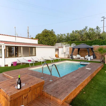 Holiday home Amazing In With Wifi *